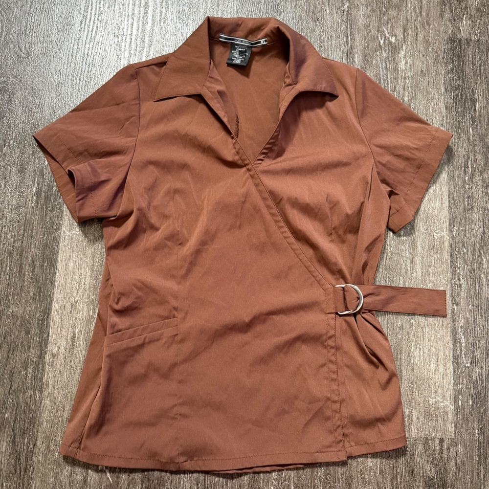 Noel Asmar Wrap Tunic Women Medium Brown Short Sleeve Side Buckle Scrub Top